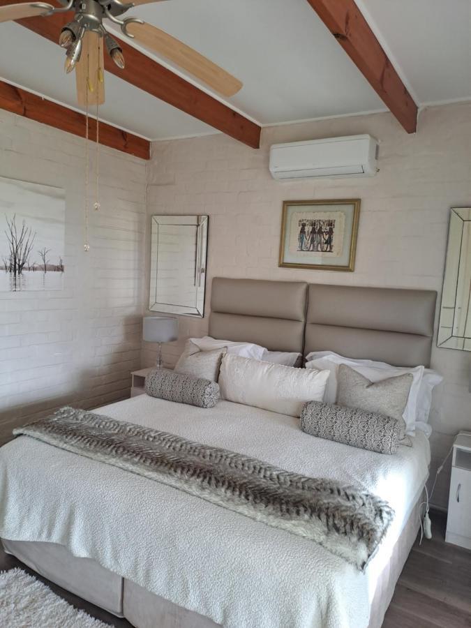 Milky Way Executive Suite Hermanus Kültér fotó